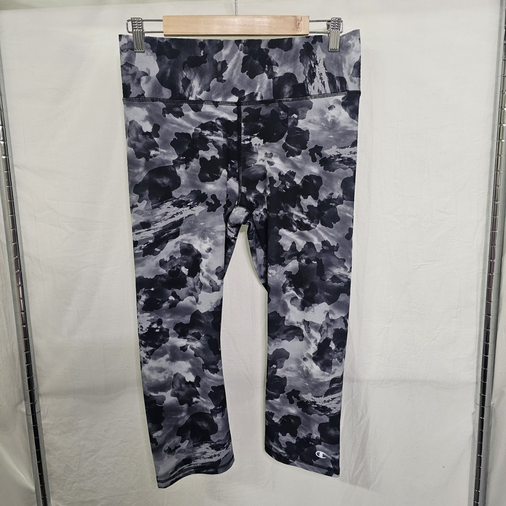 Champion‎ Activewear Black & Gray Camouflage Capri Leggings Womens Large